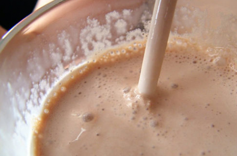 Milkshake (via <a href="http://www.flickr.com/photos/tudor/41600868/">The Giant Vermin</a>)